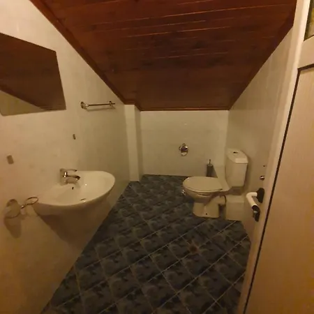 Bed & Breakfast Фамилна Къща Емида Bansko